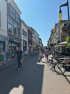 Jodi M Noord Goes shopping street