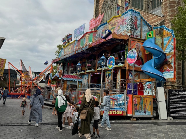 Jodi M Noord Kermis slide