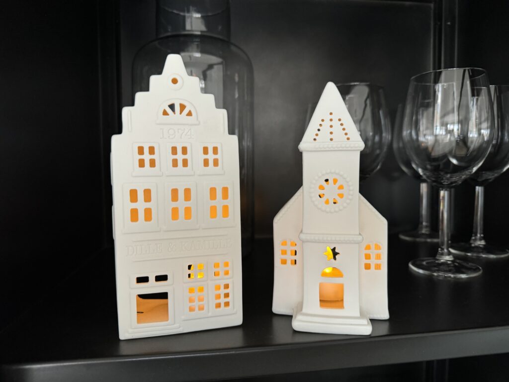 Jodi M Noord LIghted Houses